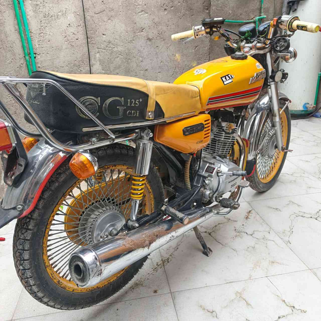 دراجه للبيع موديل 22 وكيلها العارضي مكينه ما مفتوحه المكان نجف السعر 900 وبيها مجال رقم ***********
