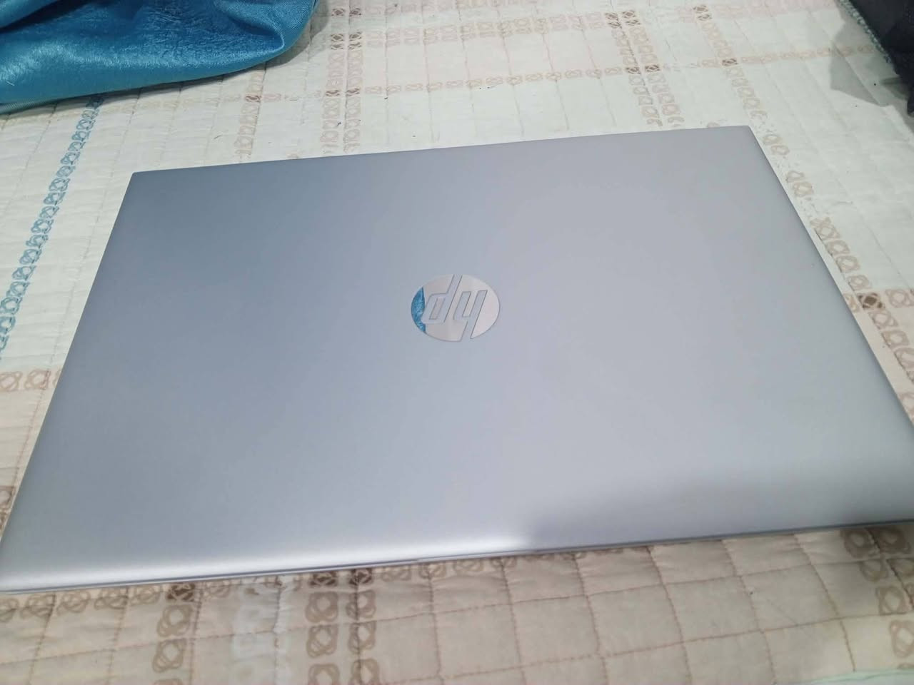 اسلام عليكم
لابتوب hp 
رام 8 
هارد 256 ssd 
جيل 7
كرت داخلي 
نظافة فول 100℅ 
سعر 350 و بي مجال بسيط


**إذا كنت صاحب هذا الإعلان وتريد حذفه لأي سبب، رجاءا أرسل رسالة إلى الدعم الفني**