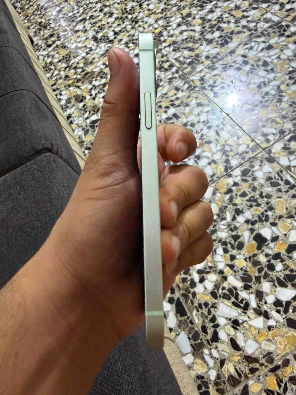 ايفون 12 عادي عربي ذاكره 128 بطاريه 75 مامبدل بي شي بي خط ب شاشه شخط مابي لووك رايده 220 عنوان بياع الشرطه الخامسه شراي اتصل ***********
