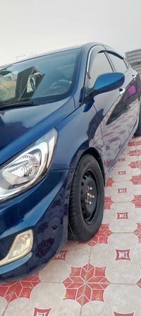 اكسنت للبيع رقم بغداد بسمي 2016 وارد أمريكي بيه قطعتين بنيد وجاملغ بدو...