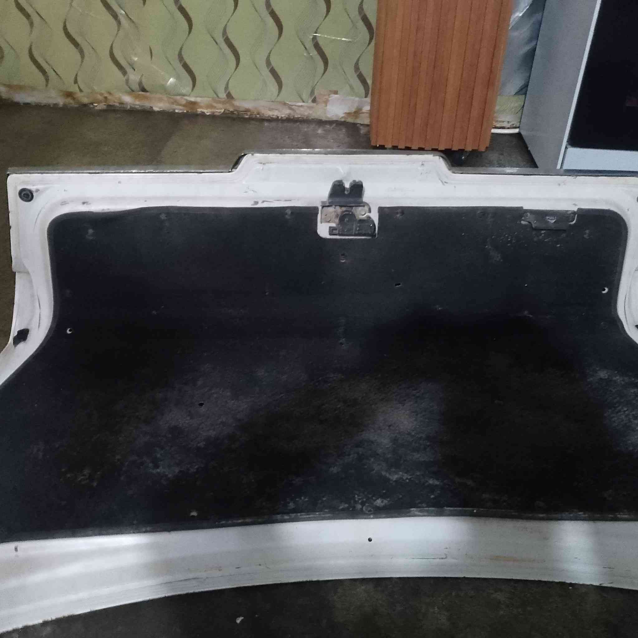 السلام عليكم صندوك راس الثور فلات السعر ورقه الرقم *********** العنوان بغداد الشعله
