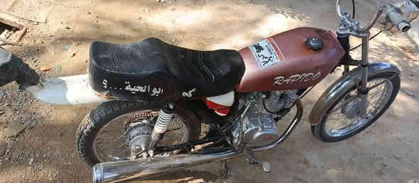 دراجه مديل 18 تعمير ايراني 23
اوراق وكيله العارضي .  رايده 500 
رجائن المايشتري لا يتعبني دراجه متروكه .
***********
