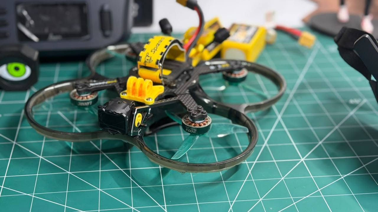 FPV 3.5”
كامرة DJI O4 pro 
فريم BEE35
FC من شركة Speedy Bee F4MINI 
ESC 60 A 3S-6S 
Resever Speedy Bee ELRS 2.4 
GPS 
محركات من شركة LANNRC 2004 - 1800K
LED محيط بطائرة يمكن التحكم به من راديو 
نظارة DJI Goggles N3 
راديو JUMPER- T 14 ELRS2.4
بطاريتين 4S سعة 1300mAh 95 c


**إذا كنت صاحب هذا الإعلان وتريد حذفه لأي سبب، رجاءا أرسل رسالة إلى الدعم الفني**