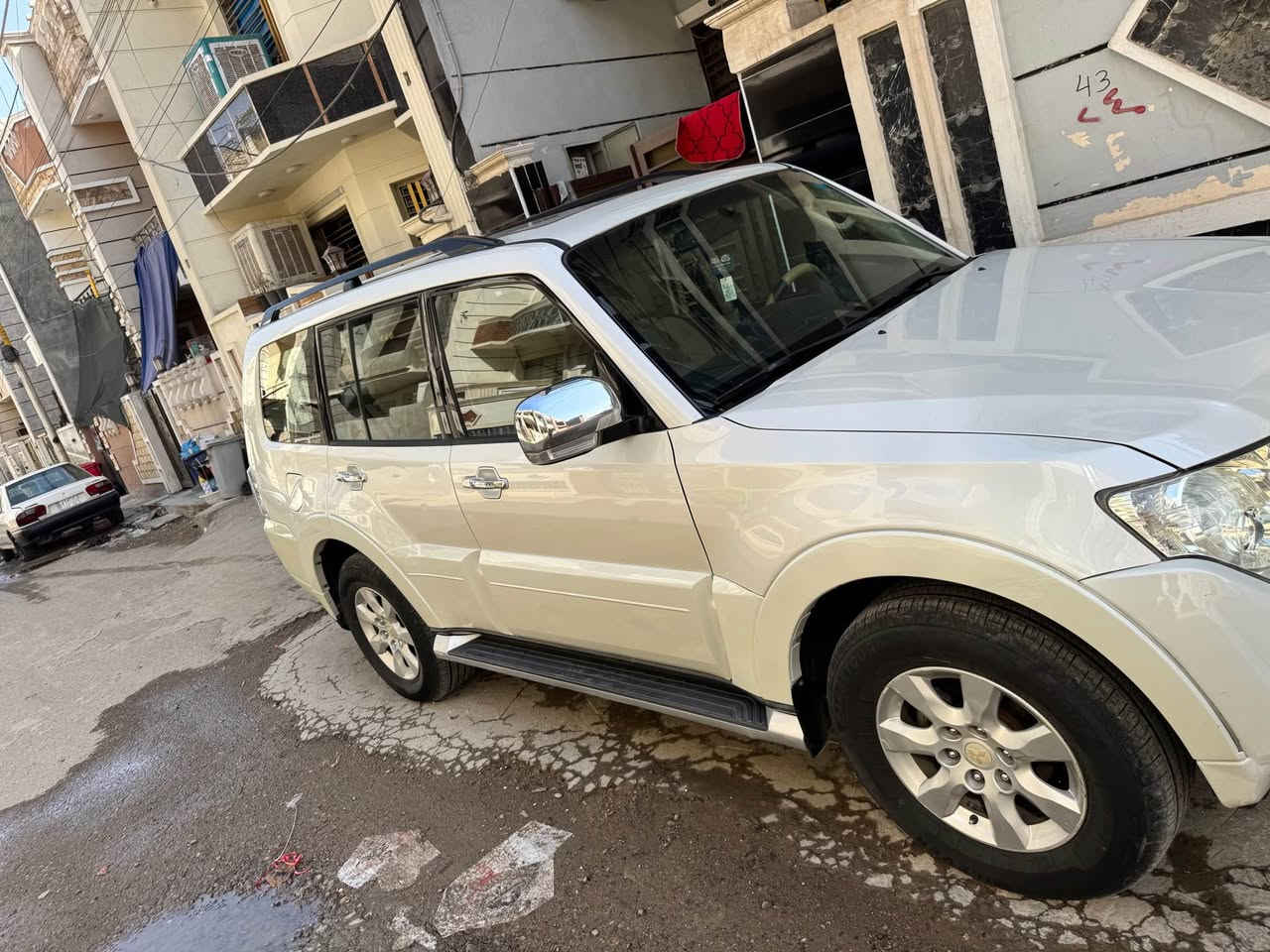 السلام عليكم..باجيرو موديل 2013 مكفوله كفاله عامه فول مواصفات فقط بدون دمام السياره جديده معنى الكلمه كلشي ع وضع الشركه مكينه 3500 مامفتوحه مسويلها معالج طسه شرط التراي اذا بيها طركعه شي لاتاخذها رقم بغداد الدولي هزه وسنويه وارقام جدد تخم تاير تبريد ثلج ماشيه 200 السعر 157 مجال جدا بسيط للشراي والشراي يتصل *********** بغداد, العراق
