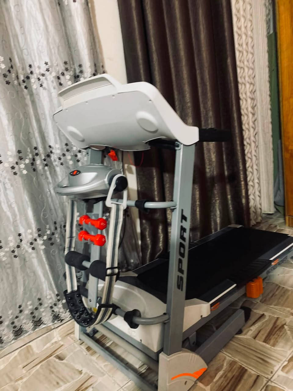 سلام عليكم 
جهاز رياضي جبليي للبيع جديد استعمال قليل
لسعر 300
للتواصل *********** وتساب فقط .
مكاني بغداد
