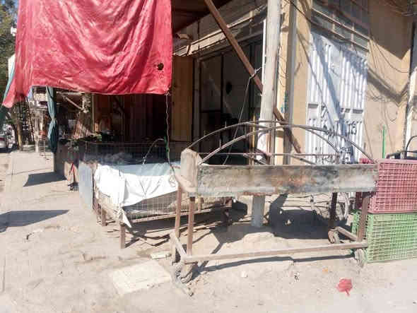 محل للبيع في تقاطع الجاير وشارع ابو طالب محل دجاج وسمك السعر مليون ونص التواصل عله الرقم ***********
