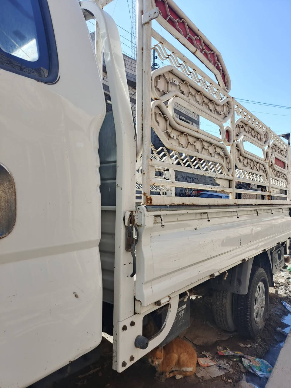 سلام عليكم كيا 14 مسكر مجول رقم بصره مكفوله مكان السياره بصره السعر ٩٥ رقم الهاتف ***********
