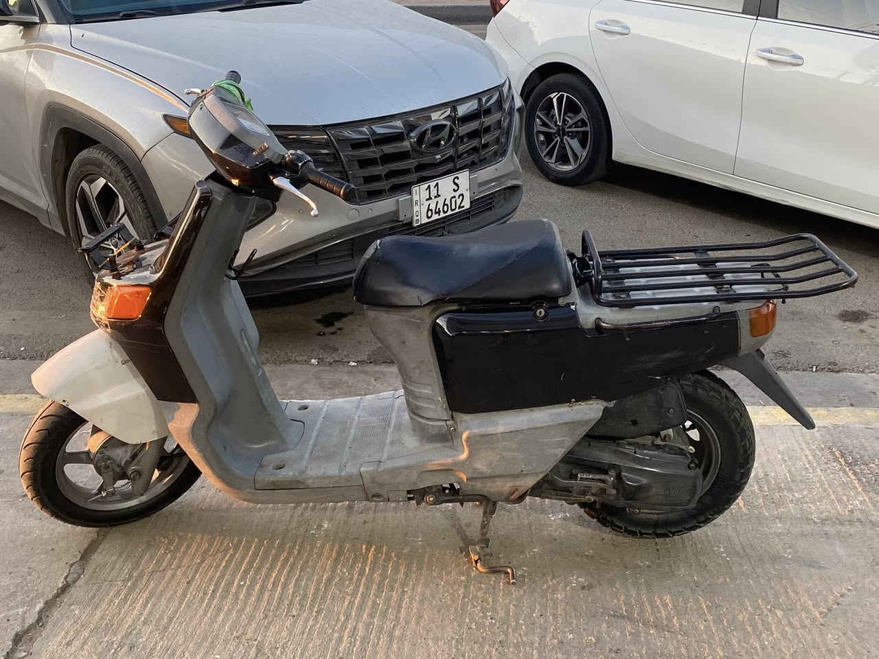 سلام عليكم عدي بيكم مانت الله دراجه قويه نضيفه تايرات مبدله جديدة يعني دراجه مال شغل سعره ٣٠٠ بيه مجال نقصه بس لايت ماكو
بصيط مكاني حي العدل شارع سواق مركزيه تصل مراسله عل واتساب ***********
