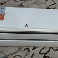 للبيع سبلت الحافظ 2 طن قطعه داخليه وخارجيه شغالات  سعره 350 سبلت ايفول...