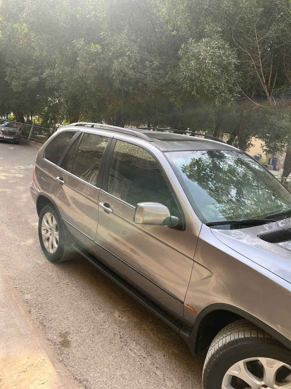 السلام عليكم BMW X5 التفاصيل بل صور
