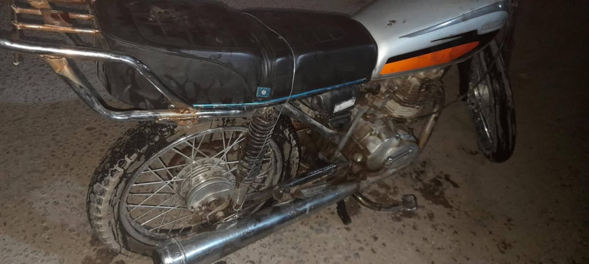 السلام عليكم دراجة اربعه كير اوراق فقط 3مديل 2012وياله جدد ب 85كشن جديد ب 35تانكي جديد هم الدراجه كلشي مابيهه فقط لاطشه الهندر لاطش تجي تاخذهه متشتغل اكاتبلك يم ابن مريود قيم بل يرضي الله رقمي ***********
