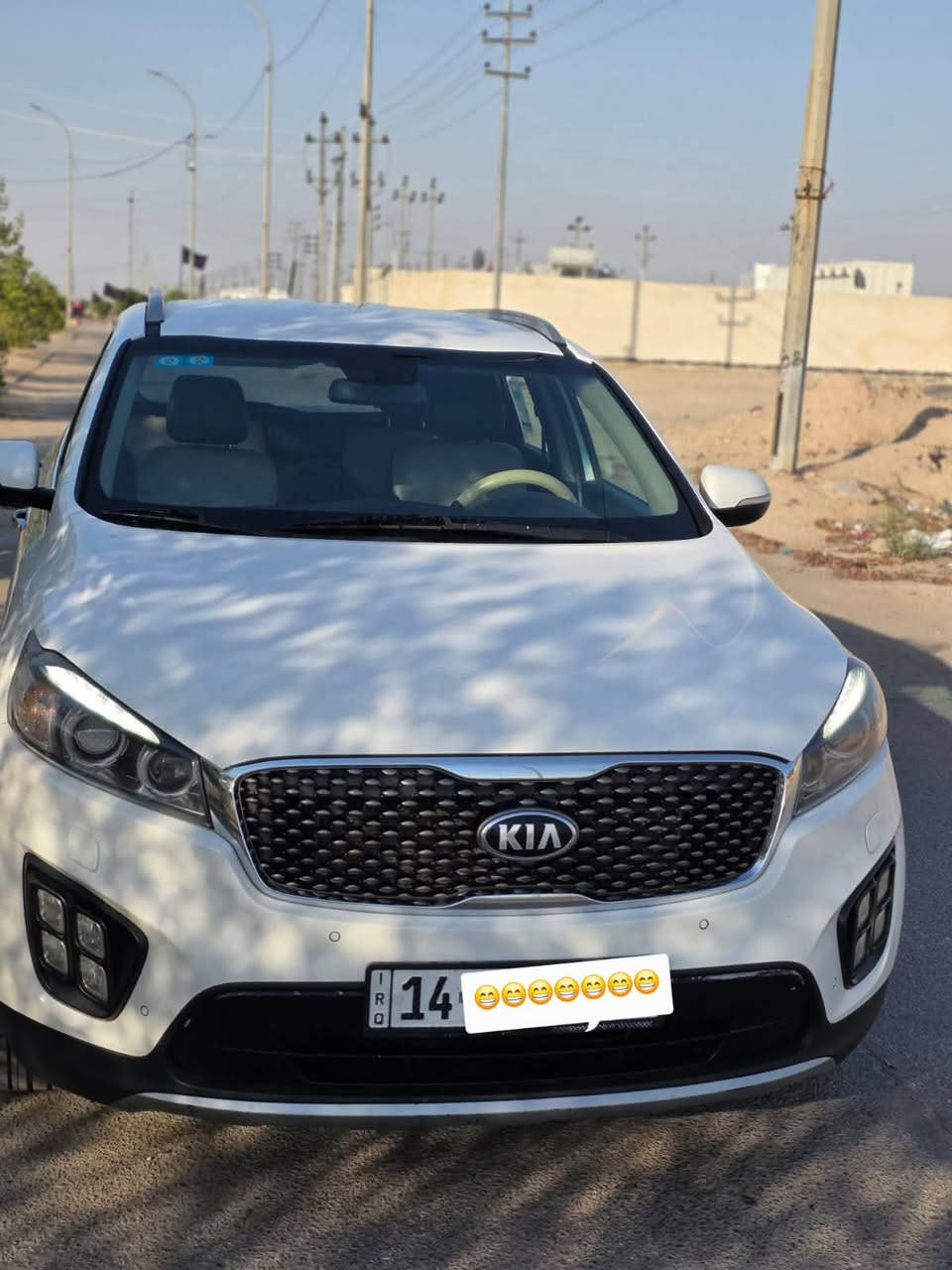 كيا سورنتو موديل 2017 خليجي بيهه بارد كد اصبع بالداير مال الباب والباب قليل كلش ماشيه 180 الف مبدل دهن الكير والفلتر سياره نضيفه وجديده مال جناي سعرهه 208 ورقه مكاني بالبصره . 
رقمي : ***********

