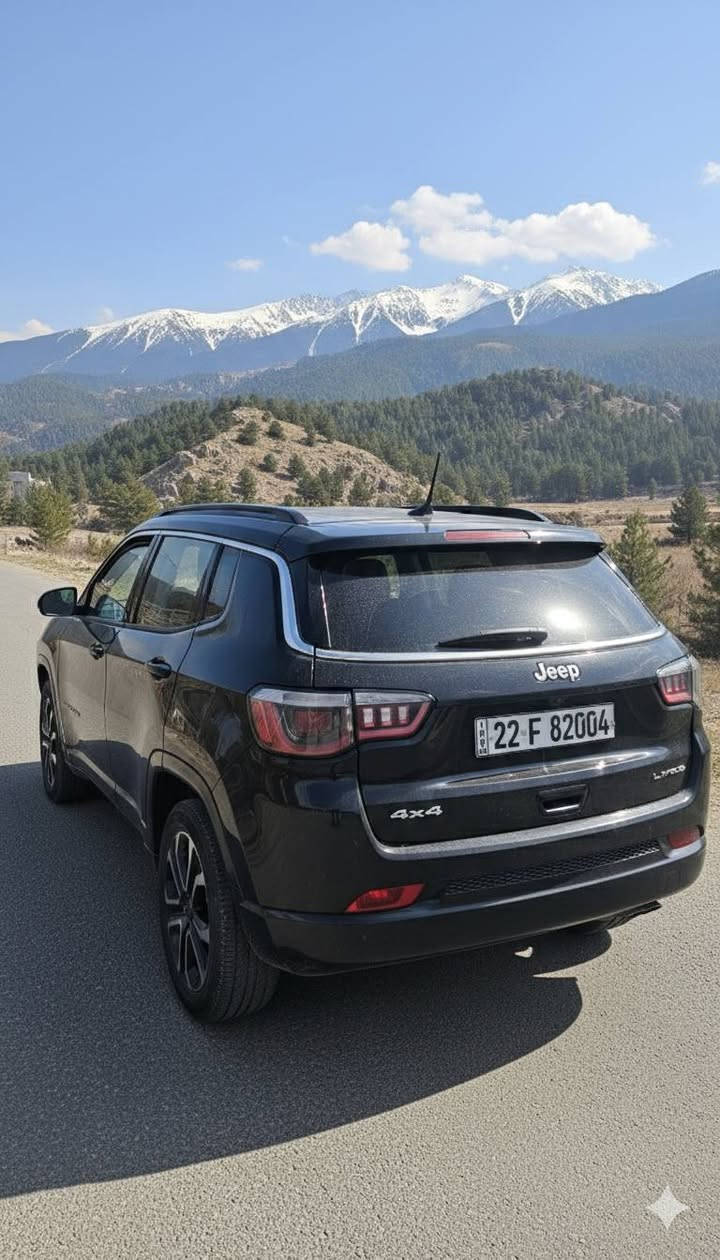 السلام عليكم 
جيب كمباس موديل 2022 
ماشية 50 الف نوع limited 
السعر 135ورقة 
غير قابل للتفاوض
