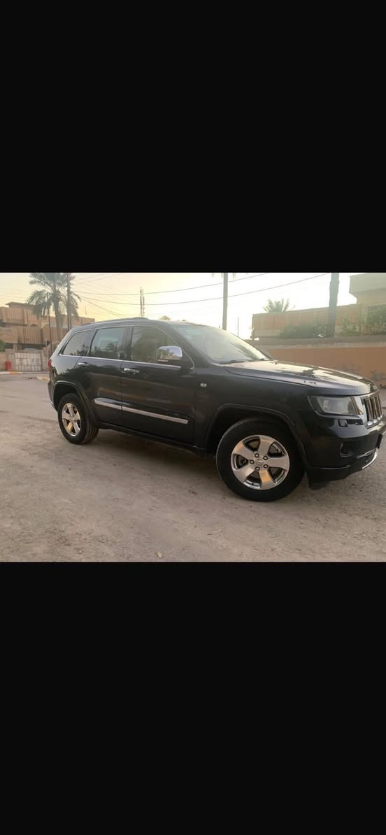 السلام عليكم
‏للبيع جيب لاريدو موديل 2011 ضرر جاملغ وبنيد بدون دواخل وشاصي ولغد شرط + باب الخلفي صبغ بدون دواخل 
مكينه 8V هيمي بانزين شرط لاتنقيص ولاتبخير 
المواصفات فول لمتد واحد على واحد 
بصمه تشغل + فتحت سقف + كراسي كهرباء +مري شفط + كهرباء + تحكم استيرن + كراسي جلد + تخم تاير + صدر + تبريد + تدفئه شرط 
السياره حلوه وجاهزه من كلشي مابي اي نقص  
رقم بغداد الدولي بسمي سنويه ٣٠
السعر تصل
الاستفسار ***********
منضومه غاز مشدوده عليه انسه شي اسمه صرف
