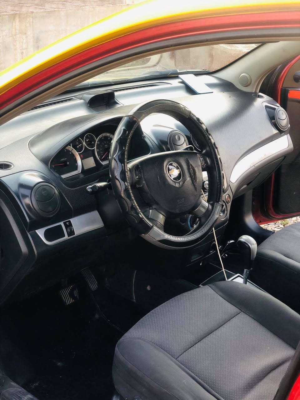 السلام عليكم سياره افيو موديل 11 تكسي رقم صلاح الدين عليها غرامه بيع مراوس***********1
