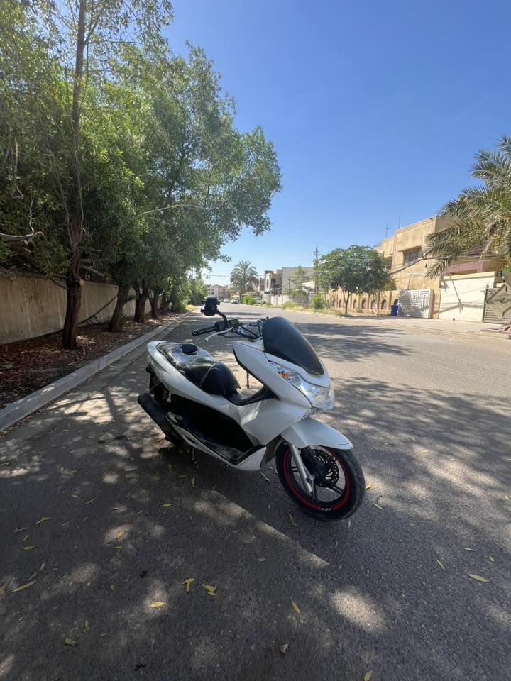 سلام عليك بس سي اكس جيل اول يابني نضيفه حيل ما ماشيه هواي 40 ألف الدراجه خرسه أي كسر بل كفر ماكو كقوله كفاله عامه السعر اتصال وسهله
***********
