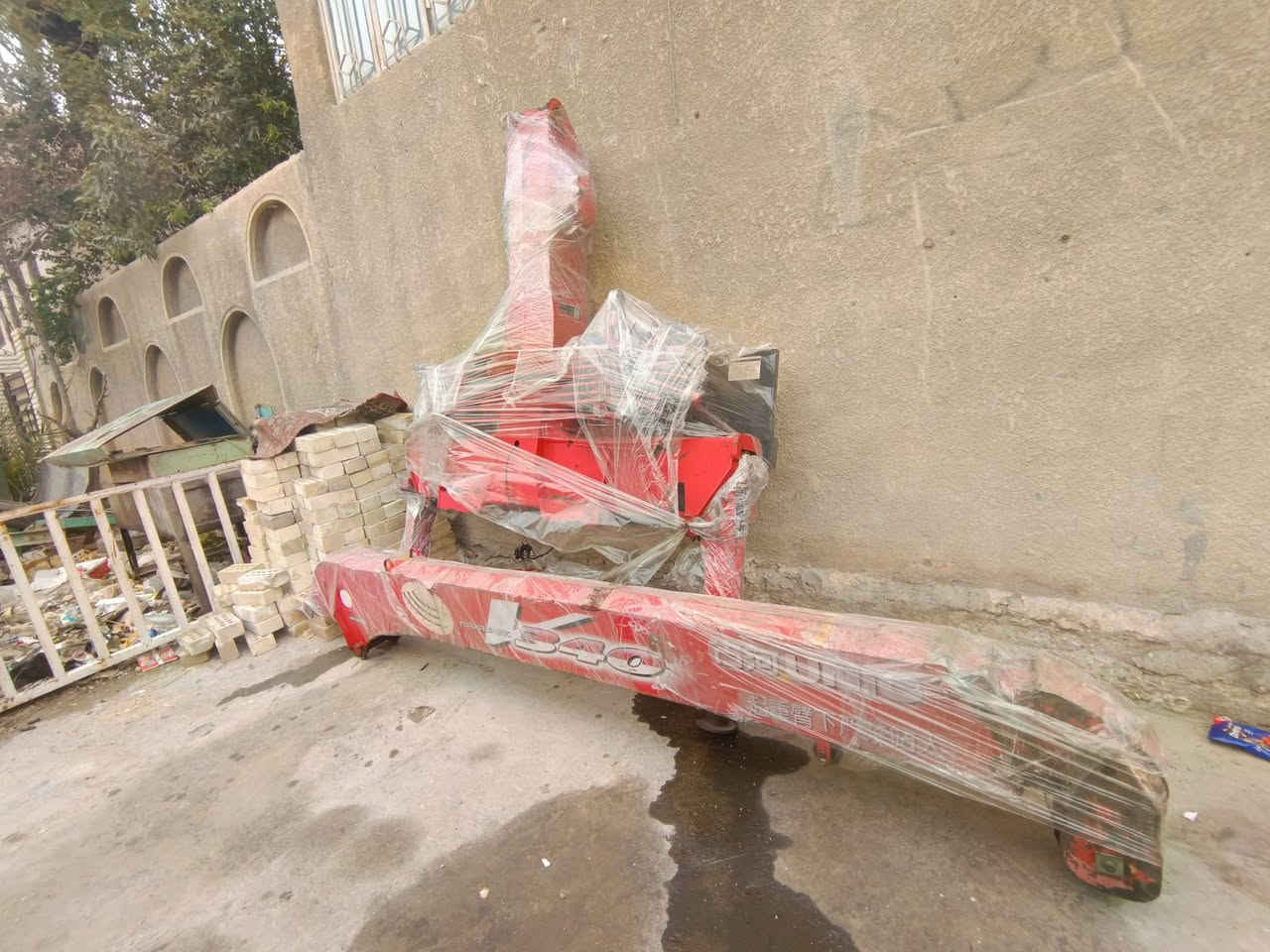 سلام عليكم كرين يوكان 3400 2سلايت كرين حاويه لنتصال حسين دريول ***********
