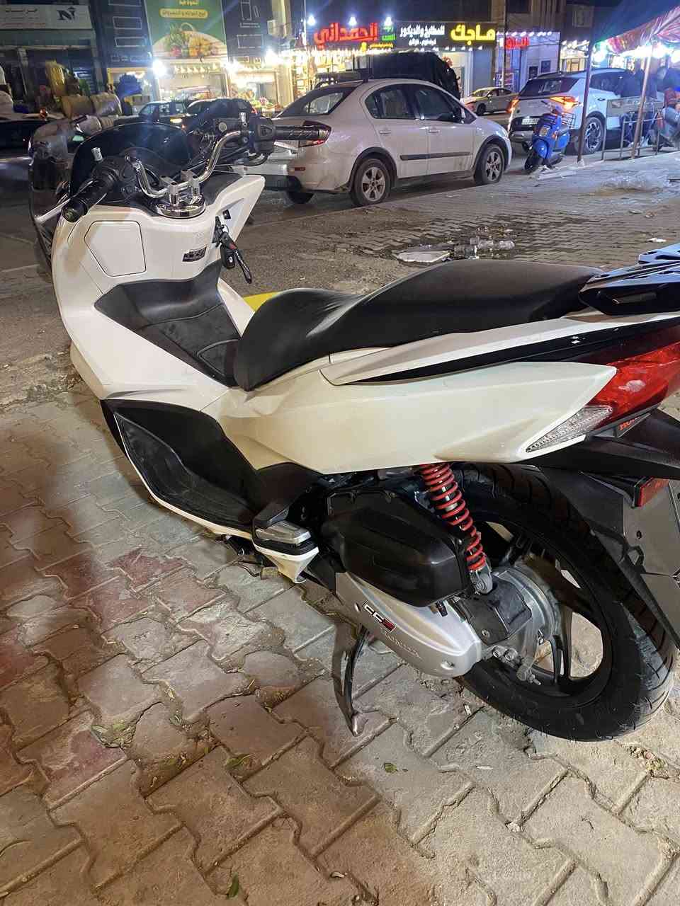 سلام عليكم
دراجه PCX جيل كفاله عامه من طول للطول الدراجه خير من الله شلعه و معدل مناقصه ايشي كل كهربائيات شغاله

حساس ازدحام A
كاسحه اصليه
ممشه مالته 19 الف حقيقي
استان حساس
دبل اشاره 
محرك 125
تخم تايرات جديده 
……
مكان الدراجه بغداد منطقه علي صالح

للتواصل و الاستفتار على الرقم او الخاص او واتساب .
***********
