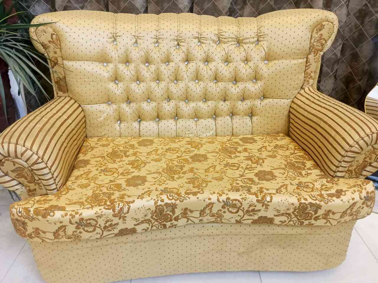 السلام عليكم تخم ملكي للبيع 10 مقاعد للاستفسار اكثر الاتصال على الرقم ***********.
