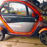 للبيع سياره شحن نفرين مفعد اماني مقعد خلفي بطاريه ليثيوم ٦٠ امبير ٦٠ ف...