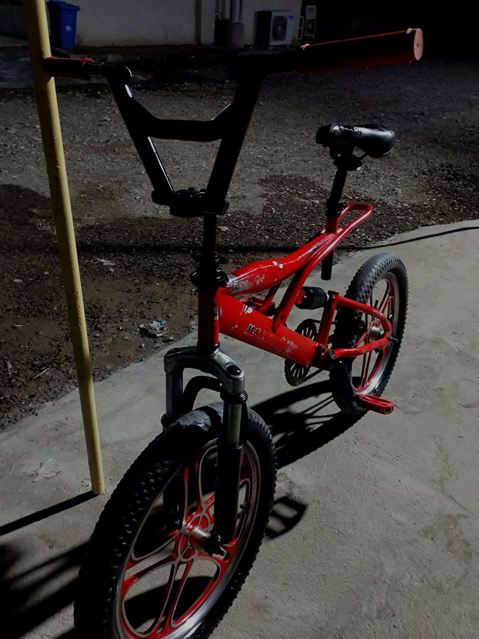 bmx للبيع ب 95 الف. و بي مجال
الدبلات فول
زنجيل جديد
جوابه جديده
بريك منه و بيه 
كبال عينك عجبك اشتري ❤


**إذا كنت صاحب هذا الإعلان وتريد حذفه لأي سبب، رجاءا أرسل رسالة إلى الدعم الفني**