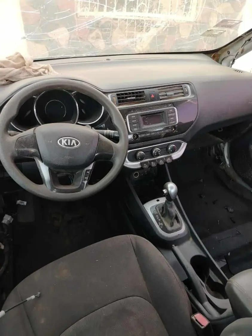 ♾️ للبيع كيا ريو
🔝موديل 2014
▪️ قير اتوماتيك
▪️ شهادة بحث عضم
▪️البيع بالوضع الراهن 📌
▪️ العربية فيها شوية نواقص
  _كمبيوتر 
– جك طرمبة البنزين 
– بطارية
 – القزاز الخلفي
💰 السعر: 19 تفاوض قدام العربيه 
💵عمولة 400 ثابته من المشتري 
المكان المنشيه شارع الستين


**إذا كنت صاحب هذا الإعلان وتريد حذفه لأي سبب، رجاءا أرسل رسالة إلى الدعم الفني**