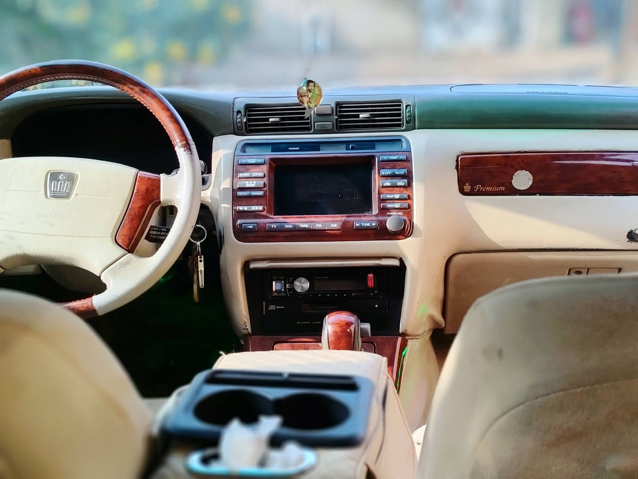 ملكه موديل 2002 عدله تحويل 
3 دكم 
مري شفط تحكم ستيرن 
برده خلفيه كشنات كهربائيه كلهن
جانت اجره ورجعت خصوصي فره جديده فقط القماره ولجاملغات الخلفيه مصبوغات
مكينه ديفور الجبير تنفخ تصعد دهن ع البلك يعني تريد تابوكه
اي استفسار موجود ع الخاص 
السعر 110
0781646722


**إذا كنت صاحب هذا الإعلان وتريد حذفه لأي سبب، رجاءا أرسل رسالة إلى الدعم الفني**