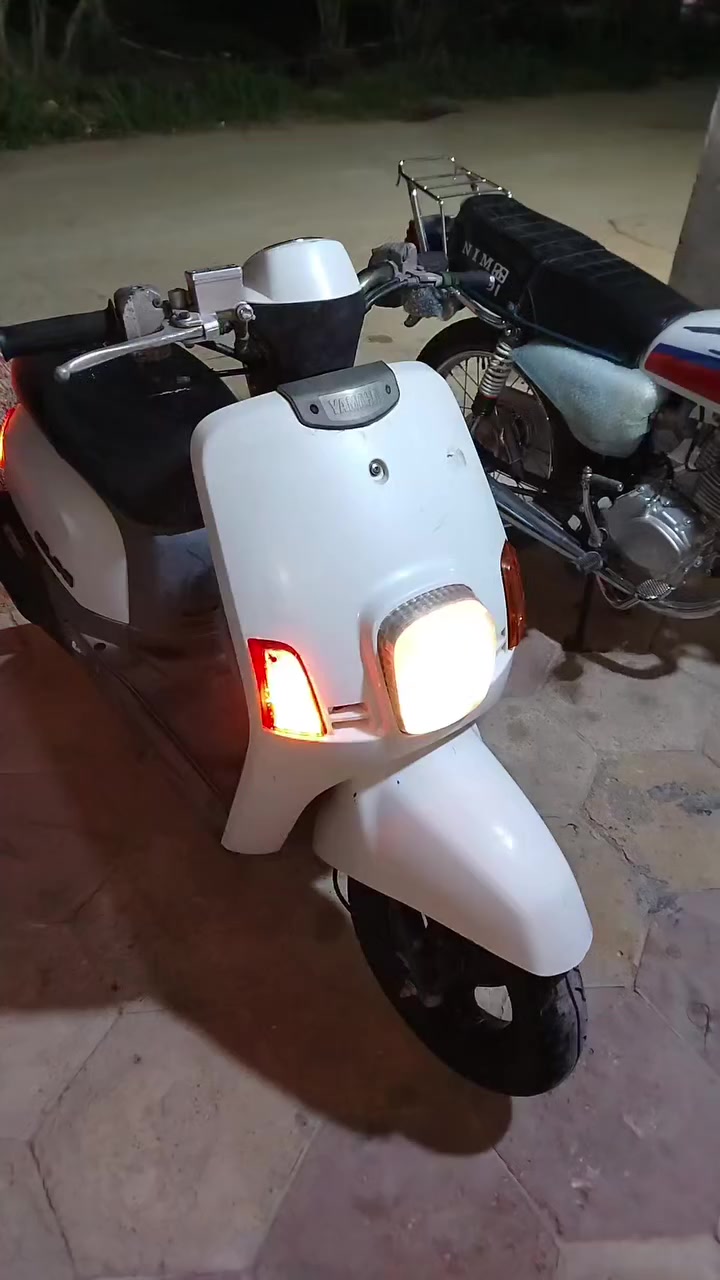 السلام عليكم بوليس كابريتر موديل 2007  دراجه جديد كلشي شغال بيه من سلف واشاير و فقط عايزه كلوب امامي لعالي + نقص سوبايه خلفيه (( مكسور برغي مالته بالشاصي)) تواير جدد المكينه بلاديه مامفتوحه مامدود عليه صبانه
مكان كربلاء الحر الصغير السعر خاص او استفسار علئ رقم ***********
