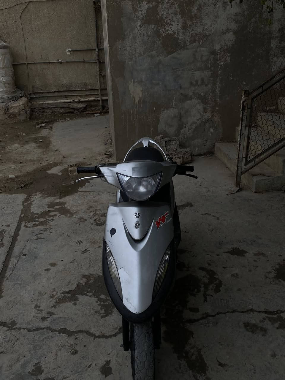 سلام عليكم شباب دراجه ماكس عدله ادراجه صار شهرين نازله من الرمبه دراجه كله بلاديه مابيه برغي تجاري اسعر 750وبيه مجال بسيط للستفسار ‭0771 617 8242‬
