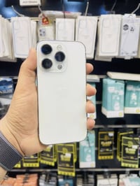 آيفون ١٤ برو • ٢٥٦ • سواد بالشاشة