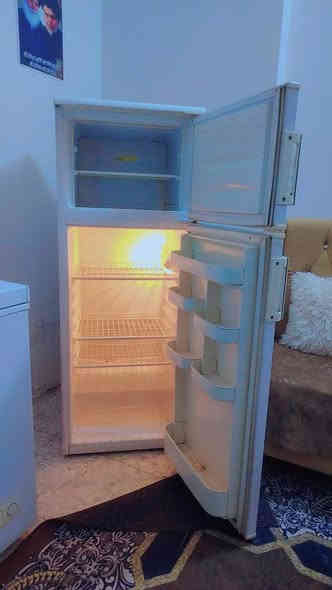 يا الله مجمده حجم كبير اكبر حجم بل مجمدات  اخت الجديده سعر 250.     وثلاجه حجم 14 قدم سعر 150. مكان كربلاء حي الميلاد للاستفسار *********** كربلاء
