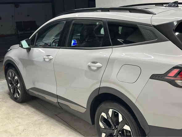 السلام عليكم
سبورتج 2023 Xline فول الشكل الجديد رقم اربيل بسمي 
ماشيه 12ميل /لون سمنتي مميز 
سعر /220
المواصفات : بصمة / بانوراما / جنطة كهرباء / تشغيل عن بعد / شاشة ديجتال / جلد / كرسي كهرباء / تدفئة كشنات / فور ويل / اطفاء ذاتي / شاحن وايرليس / هندبريك دكمة / حساسات / قطعتين تبريد / مود درايف / LED امامي وخلفي / محرك 2500 / مانع انحدار /  اوتو هولد / مانع انزلاق / رادار امامي / رادار جانبي 
مكاني بغداد الدوره  
للتواصل والاستفسار*********** بغداد
