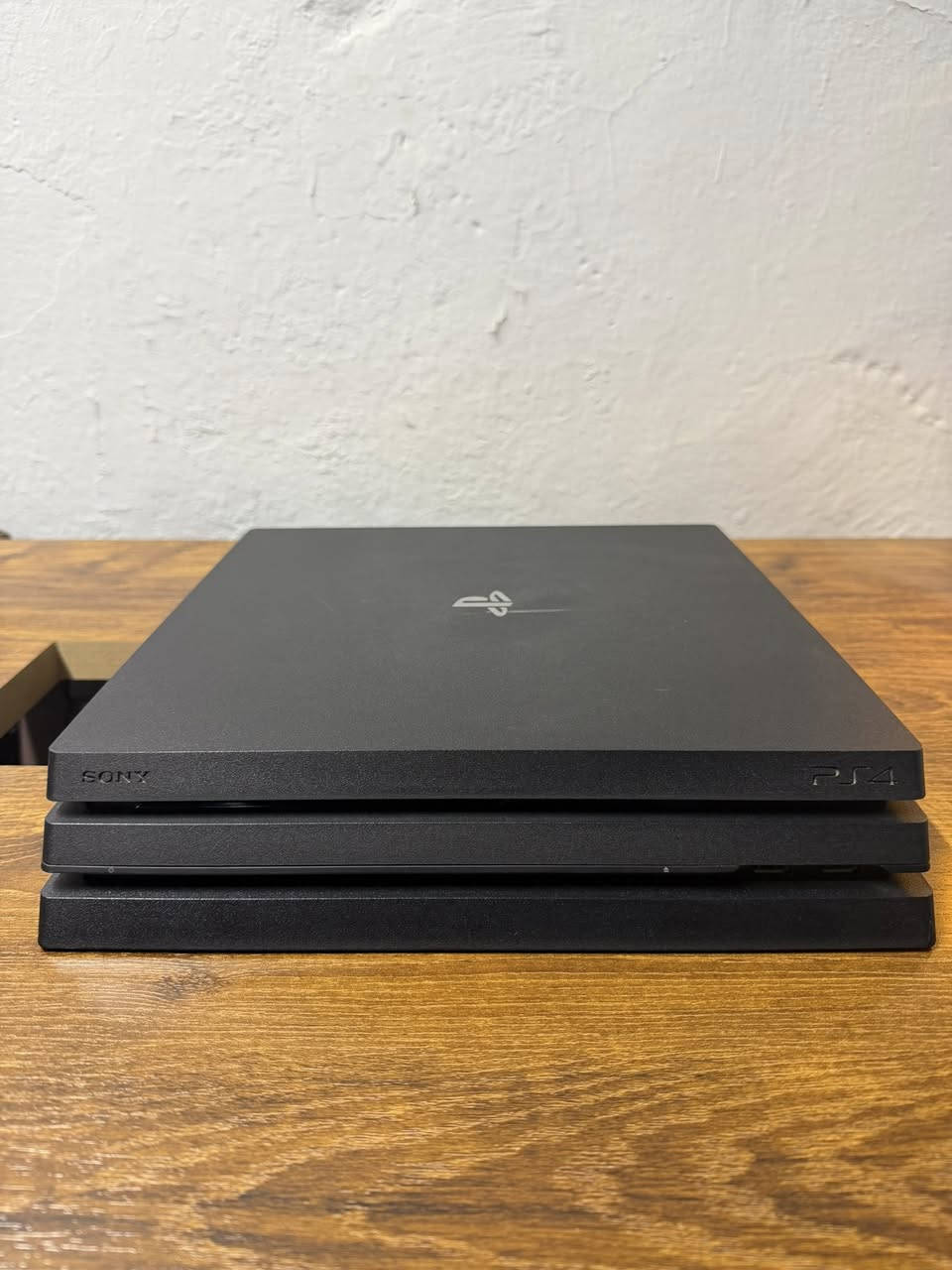 السلام عليكم
للبيع بلي 4 برو من النوادر المضمومة اخو الجديد نسخة احتفالية اليابان بال4 سنة ٢٠١٩
حتى الوصل و الكتلوك مالتة موجود يجي ٢ تيرا اصل يعني تنسة تمسح لعبة حتى اتنزل لعبة ثانية
كامل ويا الكيبلات الاصلية و جوستك عدد ٢
الي يفيدة خل يراسلني و يدلل مكاني بغداد و اكو توصيل الكل المحافظات 

سعرة ٣٥٠ الف


**إذا كنت صاحب هذا الإعلان وتريد حذفه لأي سبب، رجاءا أرسل رسالة إلى الدعم الفني**