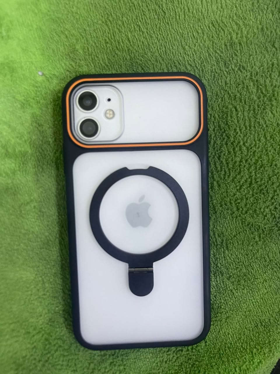 سلام عليكم ايفون 11كامرتين فول نضافة ماخذة قبل 3اشهر جهاز نضيف حيل ومحدث اخر تحديث الي هوة 26 ممبدل بي اي شي بس شاشة ومبدلها مال تفصيخ بلادي يعني ايقطعة مو اصلية ما بي ذاكرة 128 جهاز كامل توة شادلة لزكة اصلية وكفر اصليات ب20الف بالله شحنة حلو وسريع وابد ميفقد وعلضمان بطارية مملعوب بيها الجهاز رايدة ب230وبي مجال او مراوس مع ايفون فقط مع الفرق مو مشكلة والي ما يشتري لا يكسر بسلعتي سوك موجود وكلشي بي والشاري يددلل وبخدمتة مكاني بصرة خمسميل رقمي ***********
