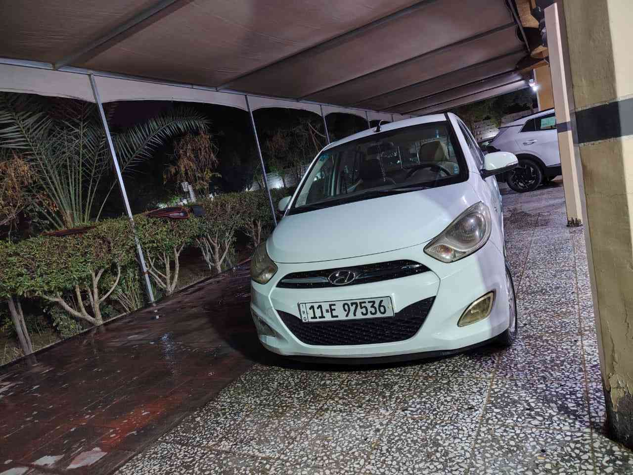 السلام عليكم 
هونداي i10 خليجي ٢٠١٤ 
بيها صبغ باب السايق والباب الخلف السايق
رقم بغداد مشروع وطني 
ماشيه 86
مكينة كير  صدر جاهزة
سعر البيع 84
مكاني بغداد الدوره الجمعية
‭0771 879 7720‬
