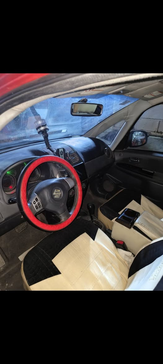 سازوكي SX4 2013
محركها 1800
مكاني بالشعب 
ب65 بيها مجال 
***********
