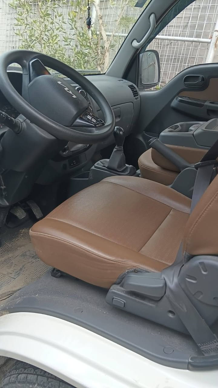 سلام عليكم كيا بنكو موديل 23سيارة مكفولة كفالك عامة ماشية 24 جديدة مال بيت مكاني زيونة السعر 150 ملاحضة السيارة بدون محجر ***********
