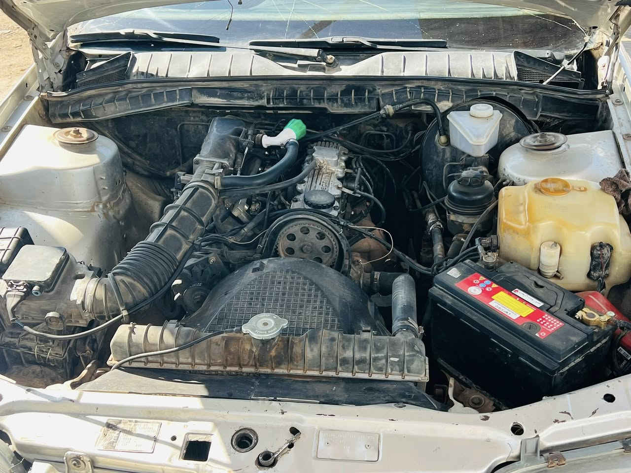 اوبل اوميكا للبيع موديل 92 رقم انبار تحويل مباشر 
كير عادي معمره ومصبغ جديد السياره نظيفه حلوه 
صدر حداديه كامله محرك كامل اي نقص مابيه 
تخم تاير 

مكلف بالبيع صاحب السياره رقمه هذا ***********
