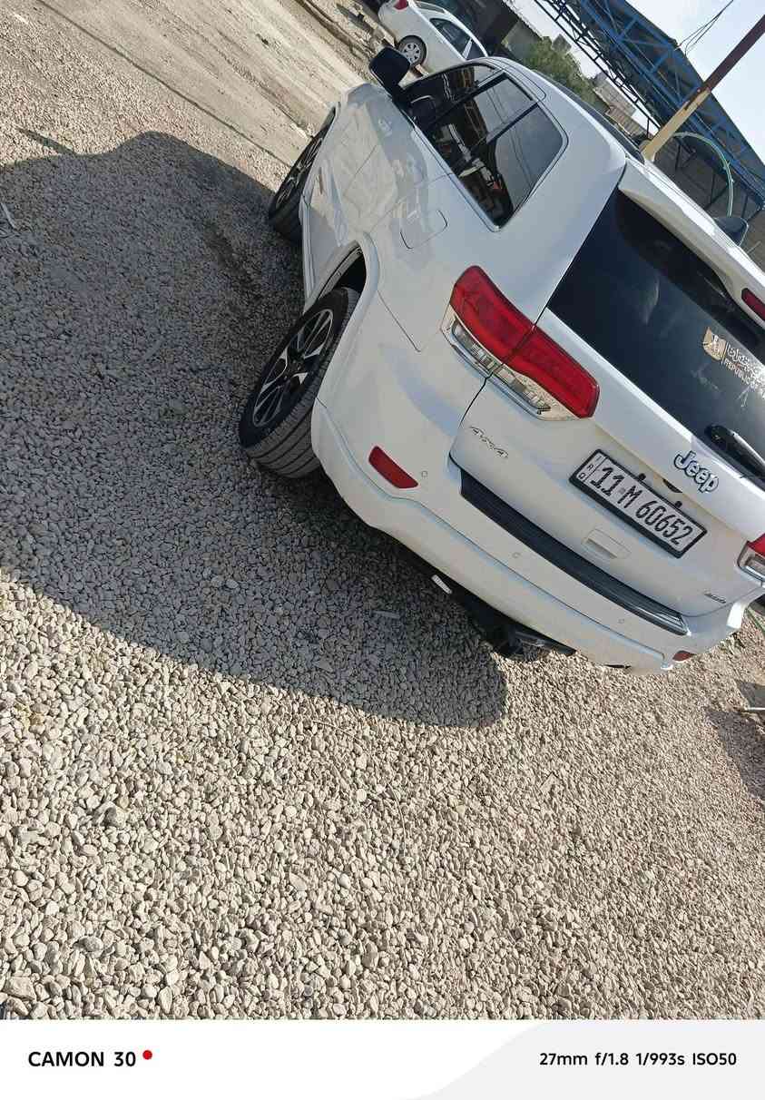 السلام عليكم جيب 2019 مرمز 2021 بسمي  وارد امريكي حادث صبغ قطعتين ونص صبغ بدون دواخل  سياره جاهزه الف ماذب عليه  السعر 185  بيه مجال شي بسيط رقم بغداد الجديد   كشنات كنتاره وجلد   تبريد  جانبي توقف ذاتي  تحكم ستيرن كامرة دواره  لد ماشيه 140  حقيقي مكاني الدوانيه   ***********
