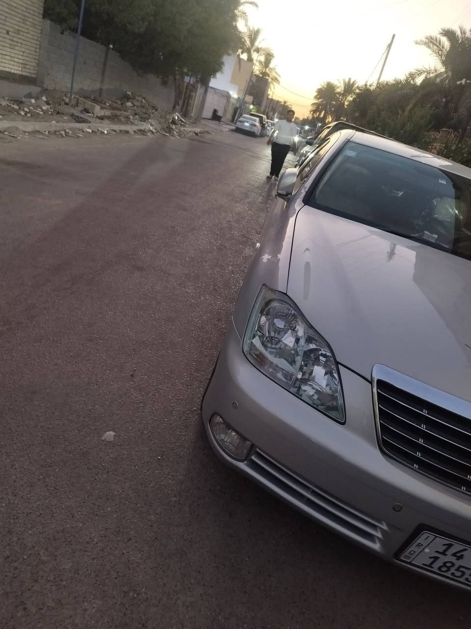 السلام عليكم شاهينه للبيع موديل 2004 بصمه سايره كامله من جميع النواحي رقم بصره الدولي  ب 133 وبيه مجال التفاصيل أكثر اتصل 
***********  بغداد البلديات
