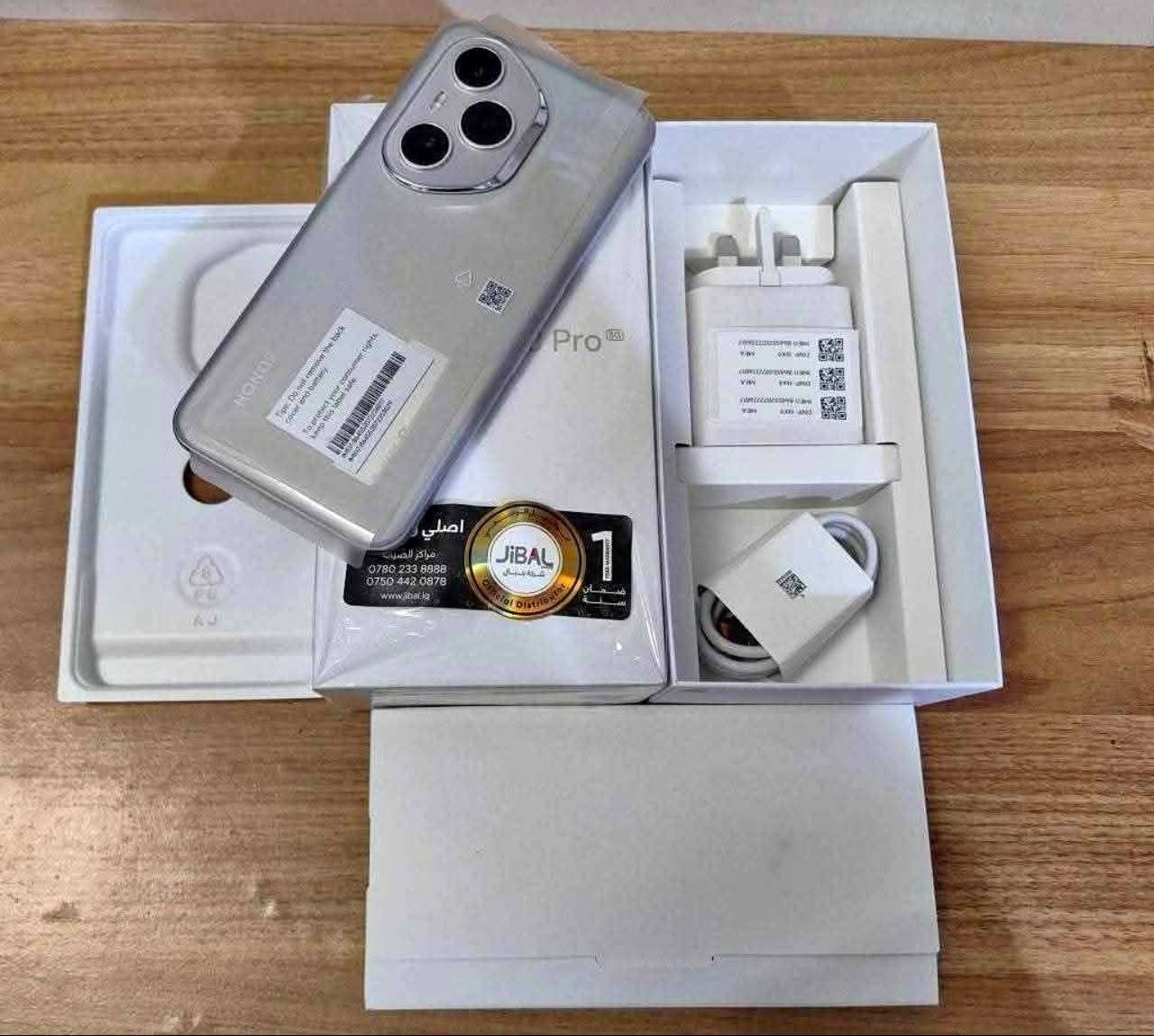 هونر 400 برو
الذاكرة 512
السعر 625
توصيل ماعندي
بغداد الشعب او الشورجه
***********
