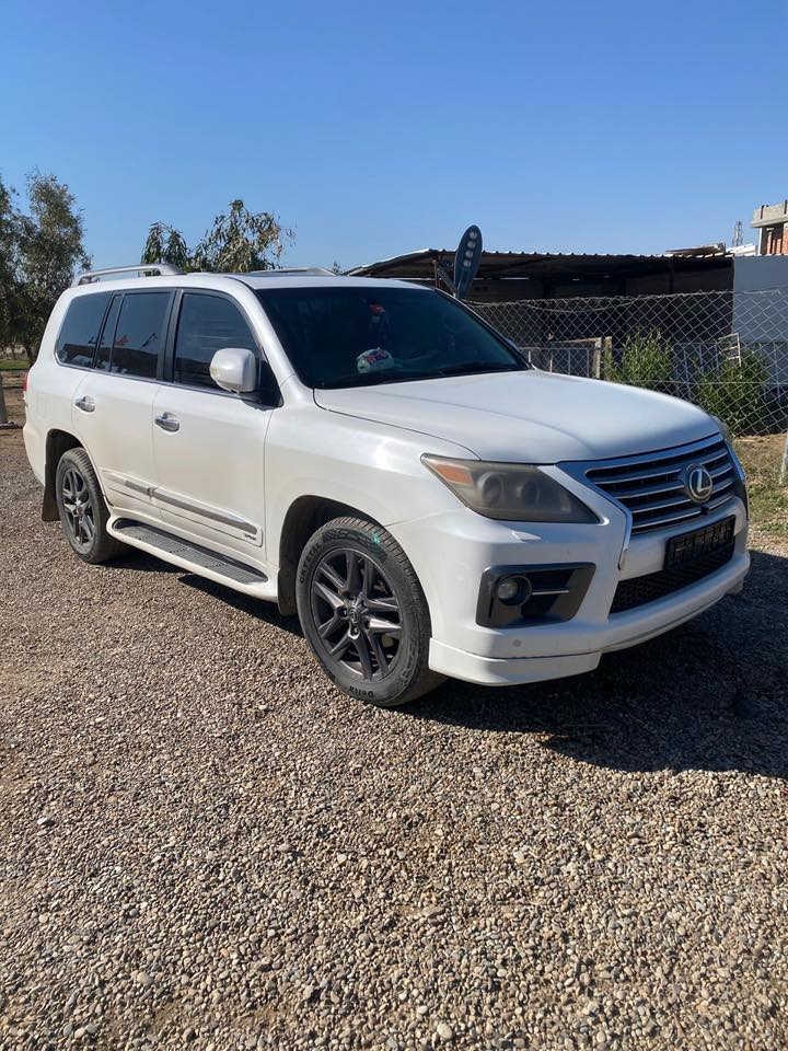 اسلام عليكم لبيع لكزز  ادوات ادوات ٢٠٠٩محدثه ٢٠١٥ كير أو محرك مكفولات كفاله عامه صدر٨٠ بل ميه مكفوله من كص والسرقه والعشائر فول مواصفات تحكم ستيرن مري شفط جكات تصعد وتنزل فتحت صقف فول للخير السعر ١٨٠ أو بيه مجال  مكاني ديالى ***********
