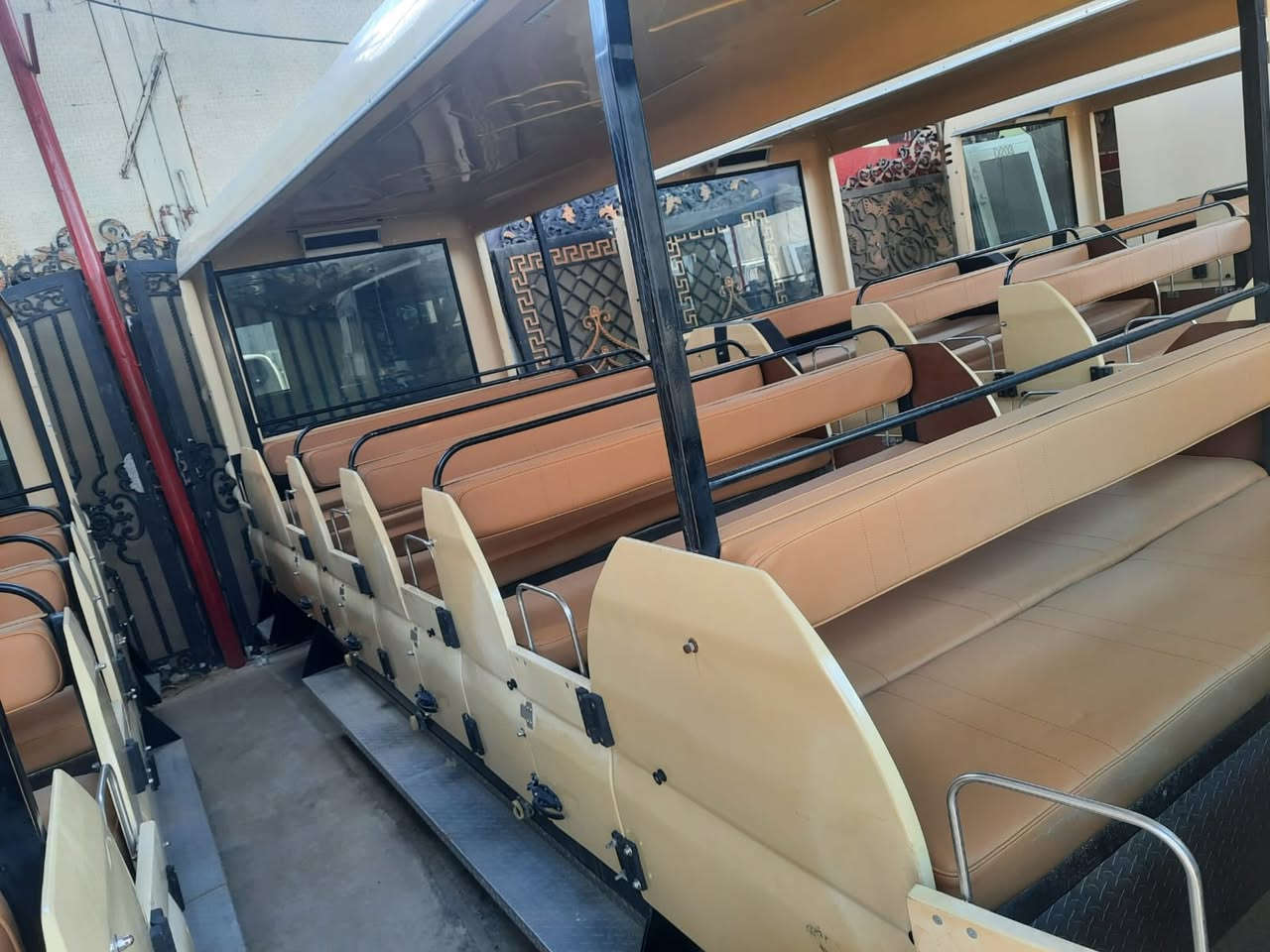 سلام عليكم 
يتوفر لدى معرض جوهرة الفنجان لتجارة السيارات والتجارة العامة ..
قطار للبيع … 
قطار للبيع المنشأ ياباني محرك اسوزو كامل مع فاركون عدد مقاعد في المقصورة والفاركون ٥٠ نفر تقريبا كهربائيات كاملة وتبريد في المقصورة موقع المعرض بغداد شارع الظلال مقابل شركة النقل البري للستفسار ***********
