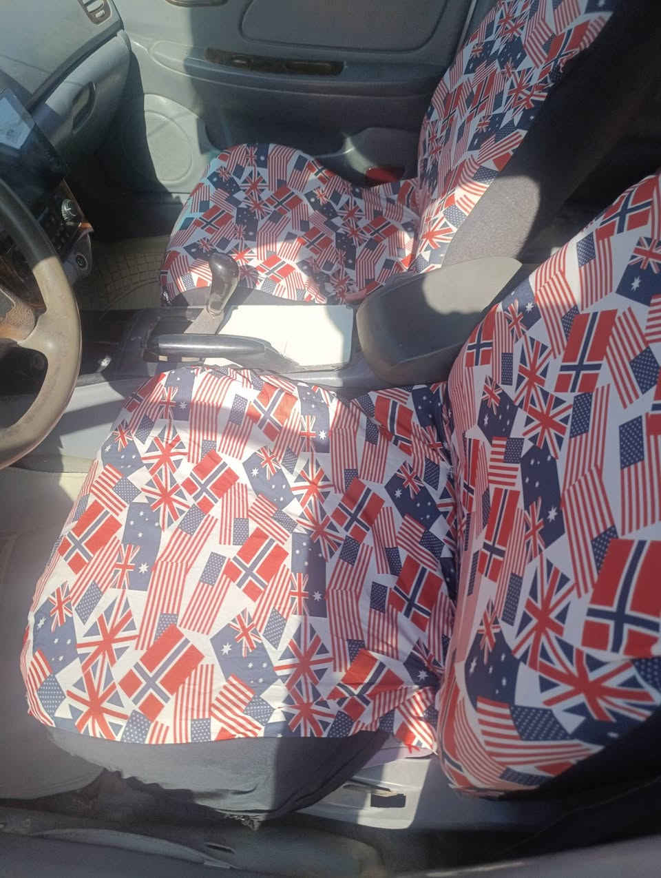 السلام عليكم سياره اوبتيما 2001 سياره جاهزه المكينه الحداديه منتخب تاير وراعيها موجودد 22 وبيها مجال هذا رقمي ***********
