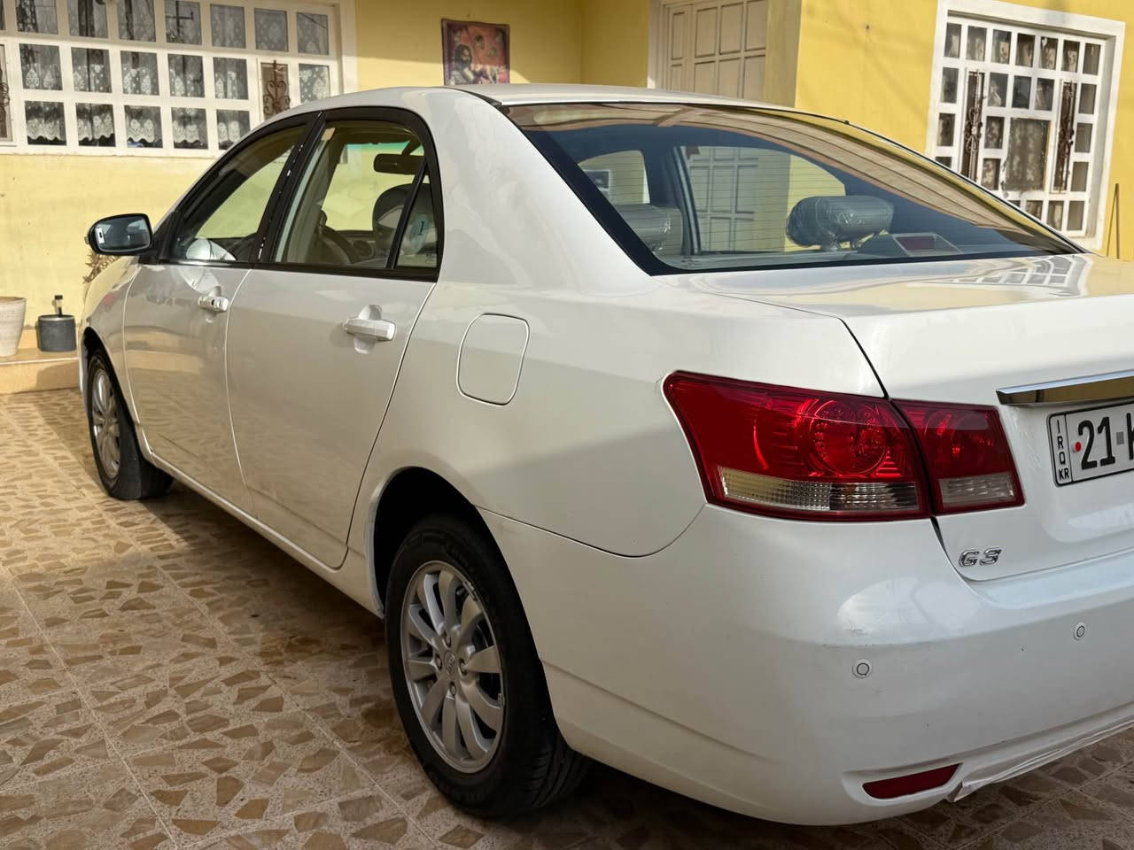 سلام عليكم بي وإي دي موديل 2014 بدون صبغ محرك وكير وصدر وتخم تاير جديد رقم سليمانيه دوالي سقف سليت *********** بغداد, العراق
