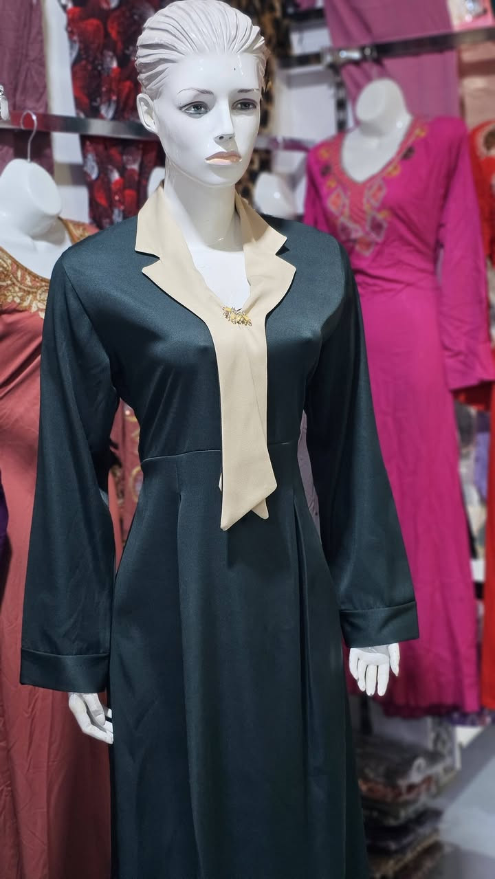 فساتين مخاور دشاديش نسائيه 
العنوان حديثه ناحيه براوانه قرب اسواق الحاج عامج 

توصيل جميع المحافظات 
للطلب والاستفسار مراسلة الصفحة او الاتصال واتساب 
***********
***********
