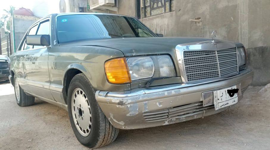 مرسيدس جامبو 300SE
الموديل 1986
مكينه 6 سلندر مكينه كير بلاد بحاله جيده تبريد ثلج كهربائيات شغاله سنتر لوك 
 تحويل ثاني يوم سنويه الى 2029
مكان السياره البصره ابي الخصيب 

السعر 45
الهاتف ‏‪***********
