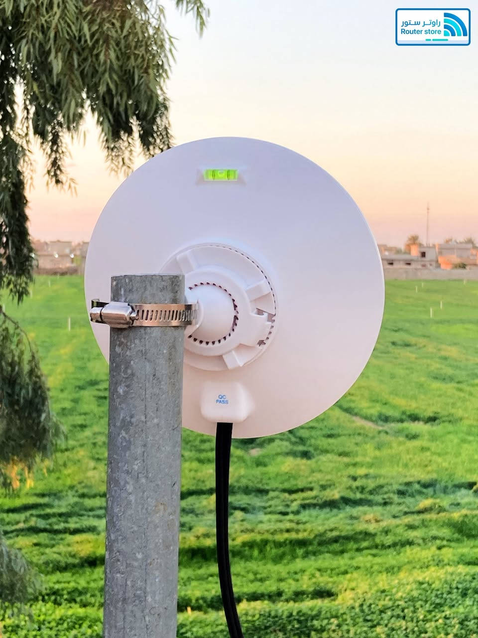 هوائي لتقوية اشارة 4G - 5G 

تصميم طبق احترافي: مزود بميزان ماء Bubble Level لضبط الاستقامة بدقة متناهية نحو البرج.
مرونة في التوجيه: قاعدة Ball Joint Mount تمنحك حرية تدوير الهوائي بزاوية 360 درجة للحصول على أفضل ألتقاط.

🔹 قوة 2×12 dBi
🔹 نظام 2×2 MIMO
🔹 استقطاب ±45°
🔹 كيبل نحاس 2×15 متر RG58
🔹 جودة تصنيع عالية جدا 

✔️ يركز الإشارة باتجاه البرج
✔️ مناسب للمناطق ذات الإشارة الضعيفة
✔️ متوافق مع أغلب راوترات 4G و 5G

إذا كانت الإشارة داخل البيت ضعيفة، هذا الهوائي هو الحل 
يقوم بإلتقاط الإشارة من على سطح المنزل ونقلها بواسطة الكيبلات مباشرة للراوتر 

السعر 55 الف دينار 

📦 كامل مع قاعدة تثبيت وملحقاته
📩 للحجز والاستفسار التواصل واتساب على الرقم 
***********
