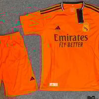 دريس وشورت رجالي • أبيض • برتقالي