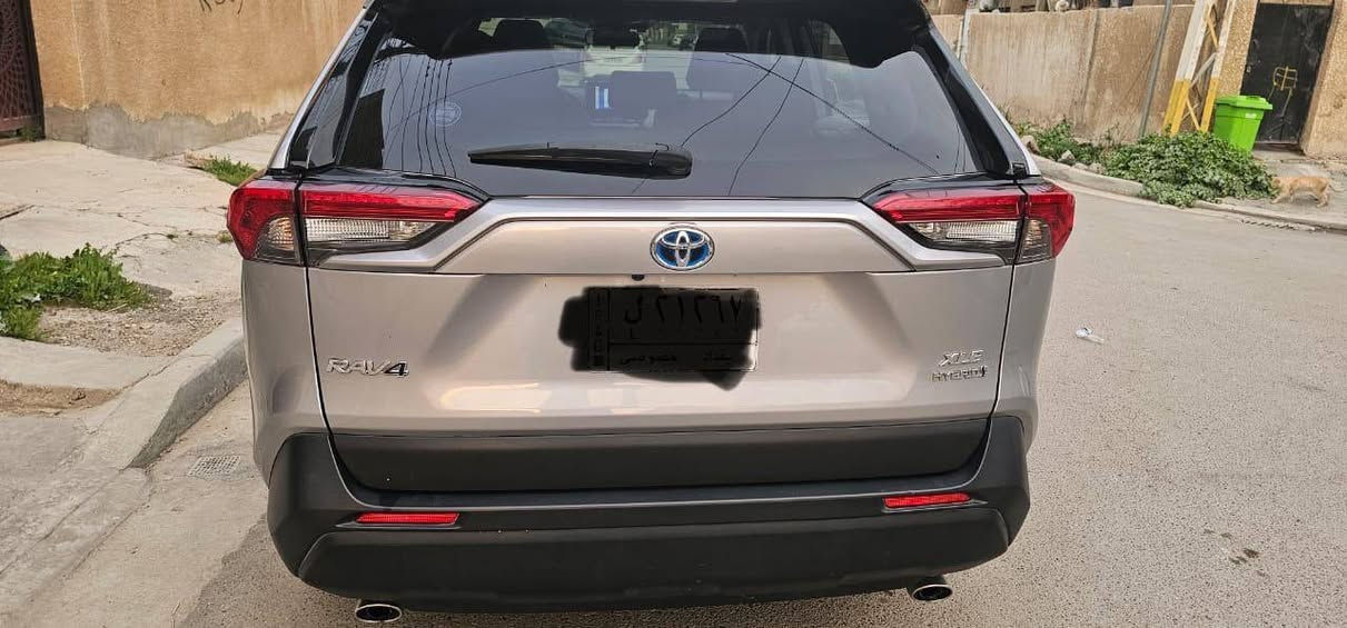 السلام عليكم للبيع راف فور هايبرد وارد امريكي موديل 23
بدون دواخل بدون ايرباك بجم كبس حادث موضح بالصوره  ورقم الشاصي كذلك
فول مواصفات xle
تدفئه كشنات 
هيتر ستيرن
كرسي كهرباء 
كراسي خزن 
فتحه 
بصمه 
صندوك كهرباء 
ماشية 33 
وباقي المواصفات المعروفه للــ xle
رقم بغداد بأسمي
رايدها 243
مكاني بغداد 
***********
***********
